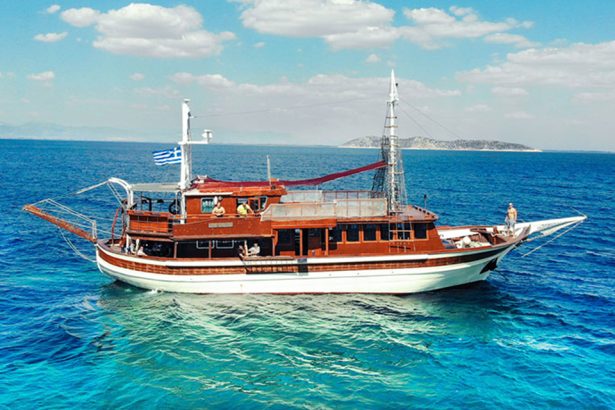 Tickets to Toroneos Cruise - Pirate tour